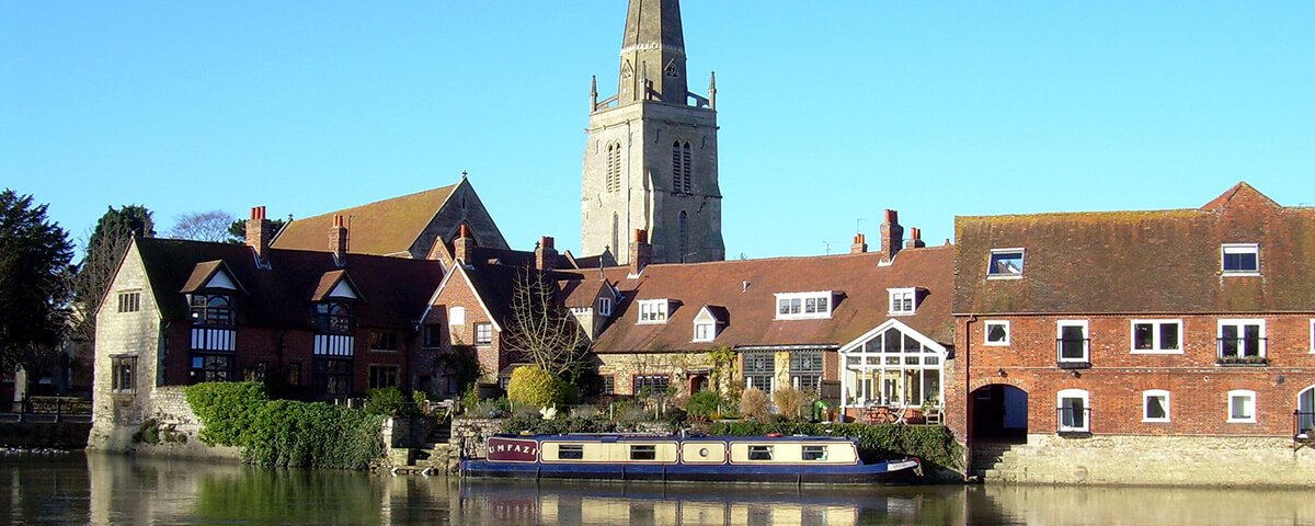 Abingdon river with houses in the area of locksmith Abingdon